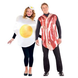 Disfraz jamón y huevo para parejas