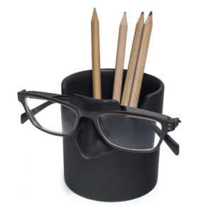 Portalápices y soporte de gafas